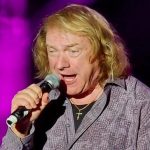 LOU GRAMM DE FOREIGNER ANUNCIA SU RETIRO DEFINITIVO