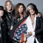 AEROSMITH: TOM HAMILTON REVELA SI LA LEGENDARIA BANDA VOLVERÁ A LOS ESCENARIOS EN 2025