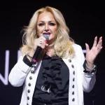 BONNIE TYLER SALE DEL COMA Y ENFRENTA UNA RECUPERACIÓN QUE SIGUE SIENDO DELICADA